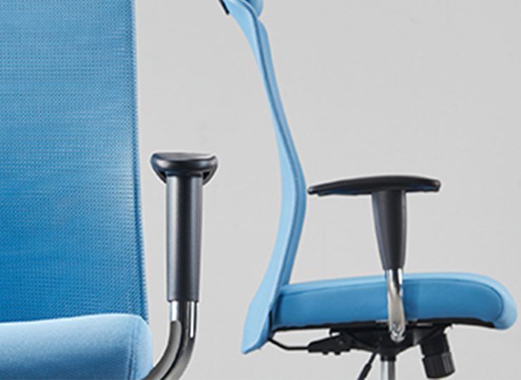 Vich S-shaped Director Chair_03